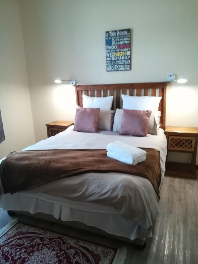 White House Lodge On Main Beaufort West Extérieur photo