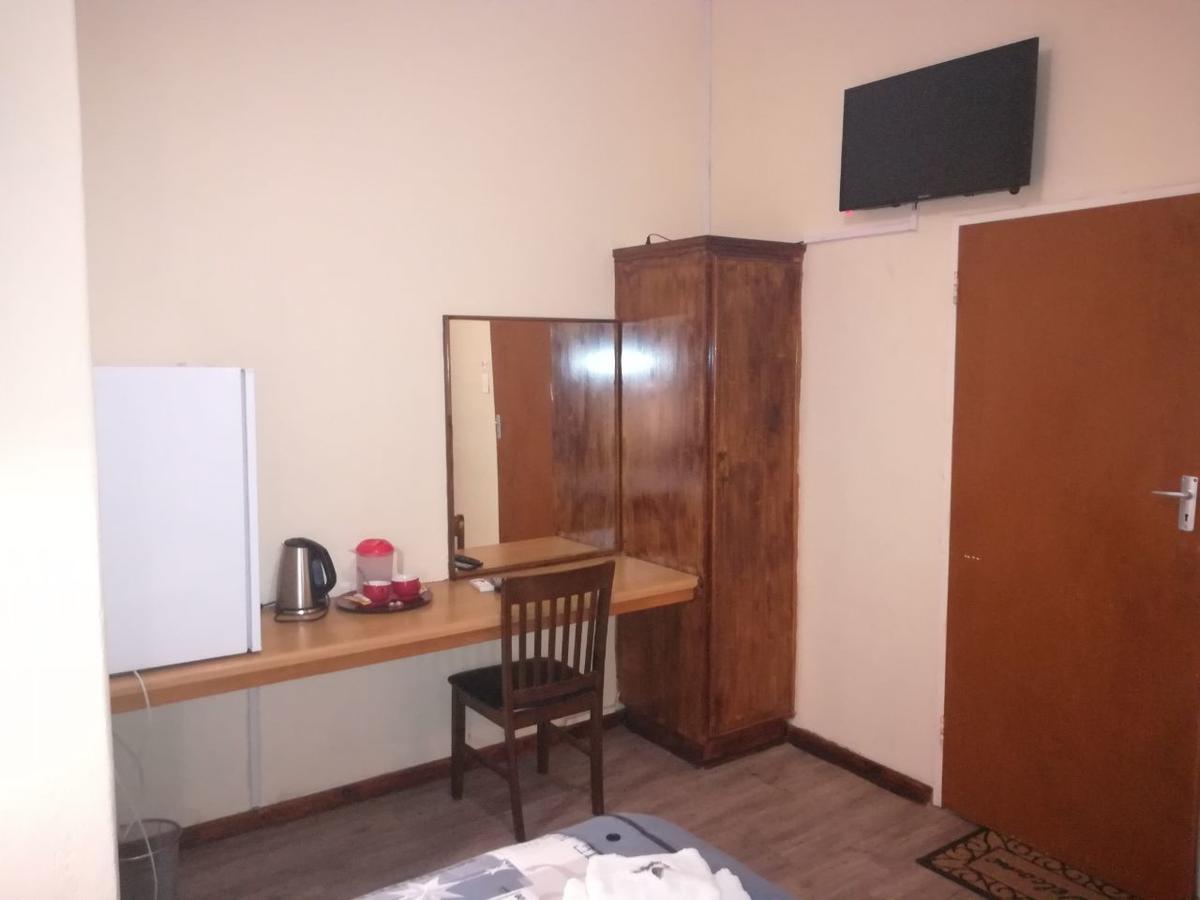 White House Lodge On Main Beaufort West Extérieur photo