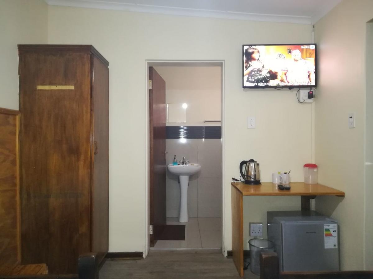 White House Lodge On Main Beaufort West Extérieur photo