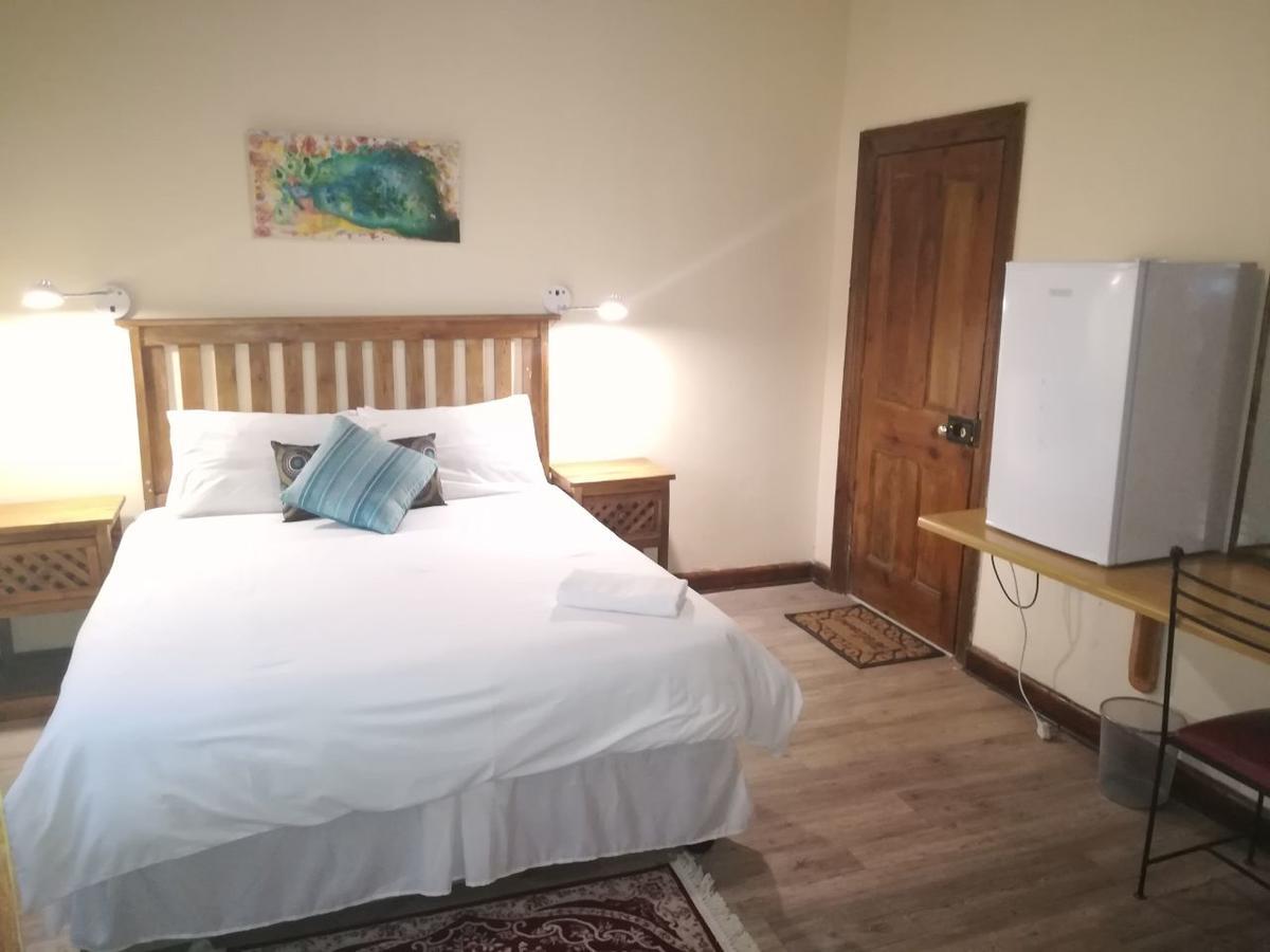 White House Lodge On Main Beaufort West Extérieur photo