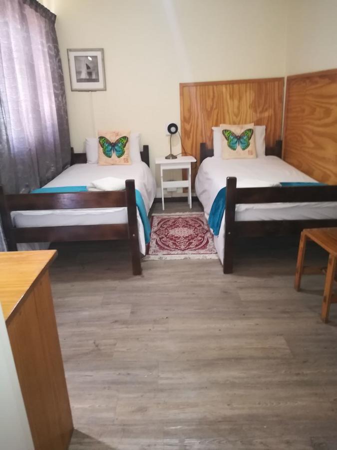 White House Lodge On Main Beaufort West Extérieur photo