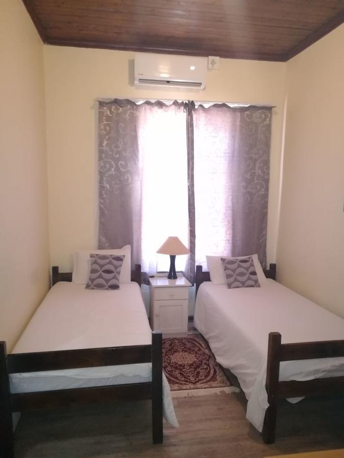 White House Lodge On Main Beaufort West Extérieur photo