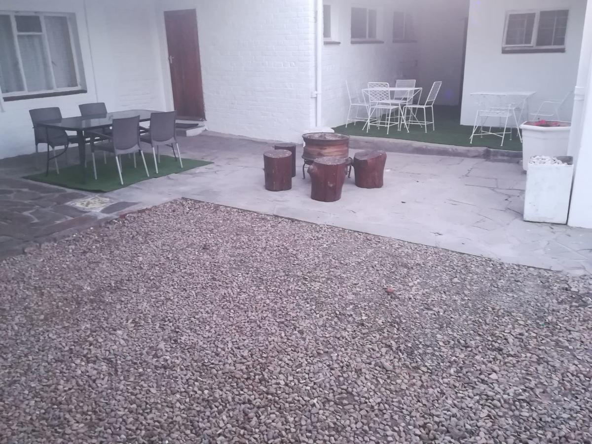 White House Lodge On Main Beaufort West Extérieur photo